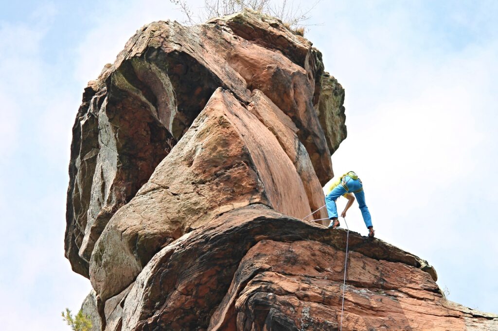 climb, rock, climber-2789890.jpg